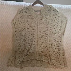 Sleeveless mid length sweater